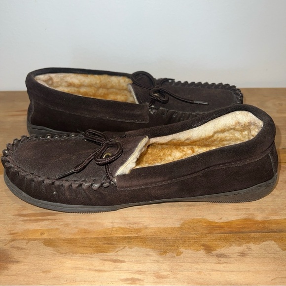 Men's Tamarac by Slippers Size 7 Fleece- lined Suede Slipper - Picture 10 of 10